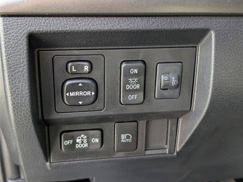 Used 2021 Toyota Tundra SR image 20