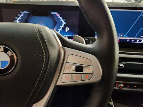 Used 2025 BMW X7 xDrive40i image 28