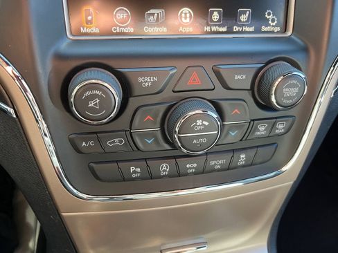 Used 2017 Jeep Grand Cherokee Limited w/ Luxury Group II RWD image 7