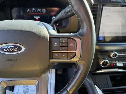 Used 2024 Ford F250 Lariat image 17