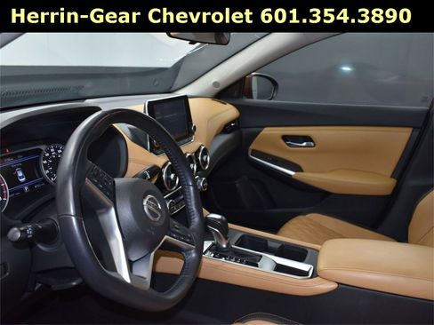 Used 2020 Nissan Sentra SV w/ SV Premium Package image 12