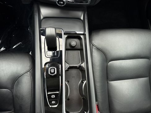 Used 2025 Volvo S60 B5 Core image 21