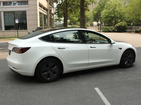Used 2023 Tesla Model 3 Standard Range RWD image 7