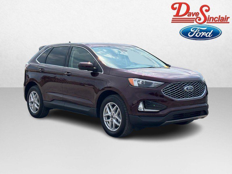 Used 2023 Ford Edge SEL w/ Convenience Package AWD/4WD image 4