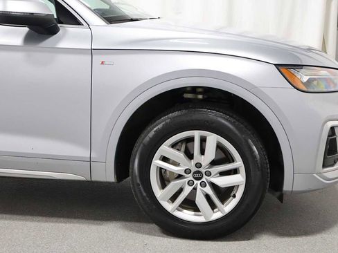 Used 2023 Audi Q5 2.0T Premium w/ Convenience Package AWD/4WD image 11