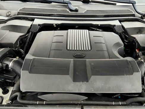 Used 2016 Land Rover LR4 HSE image 29