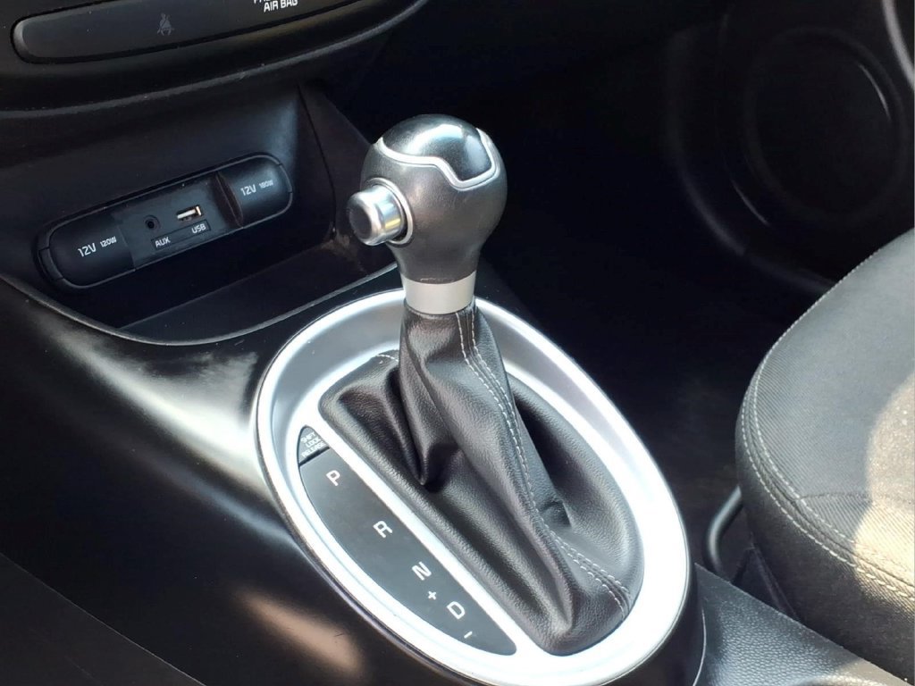 Used 2018 Kia Soul + FWD image 12