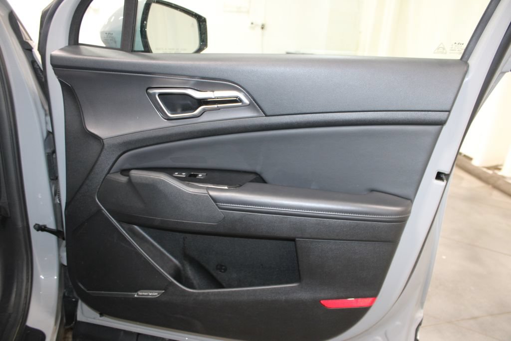 Used 2023 Kia Sportage SX FWD image 37