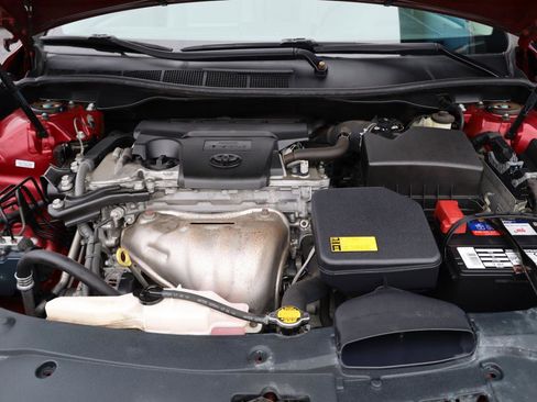 Used 2015 Toyota Camry XLE image 14