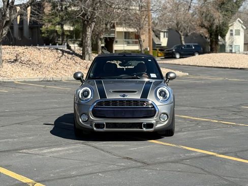 Used 2017 MINI Cooper S image 3