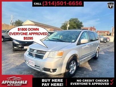 Used 2010 Dodge Grand Caravan SXT w/ Entertainment Group 2