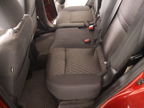 Used 2018 Nissan Rogue SV FWD image 12