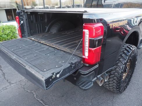 Used 2023 Ford F250 Lariat w/ Lariat Ultimate Package image 23