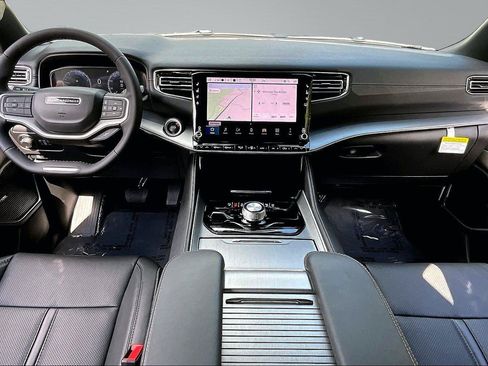 New 2026 Jeep Grand Wagoneer L 4WD w/ Premium Group I image 6