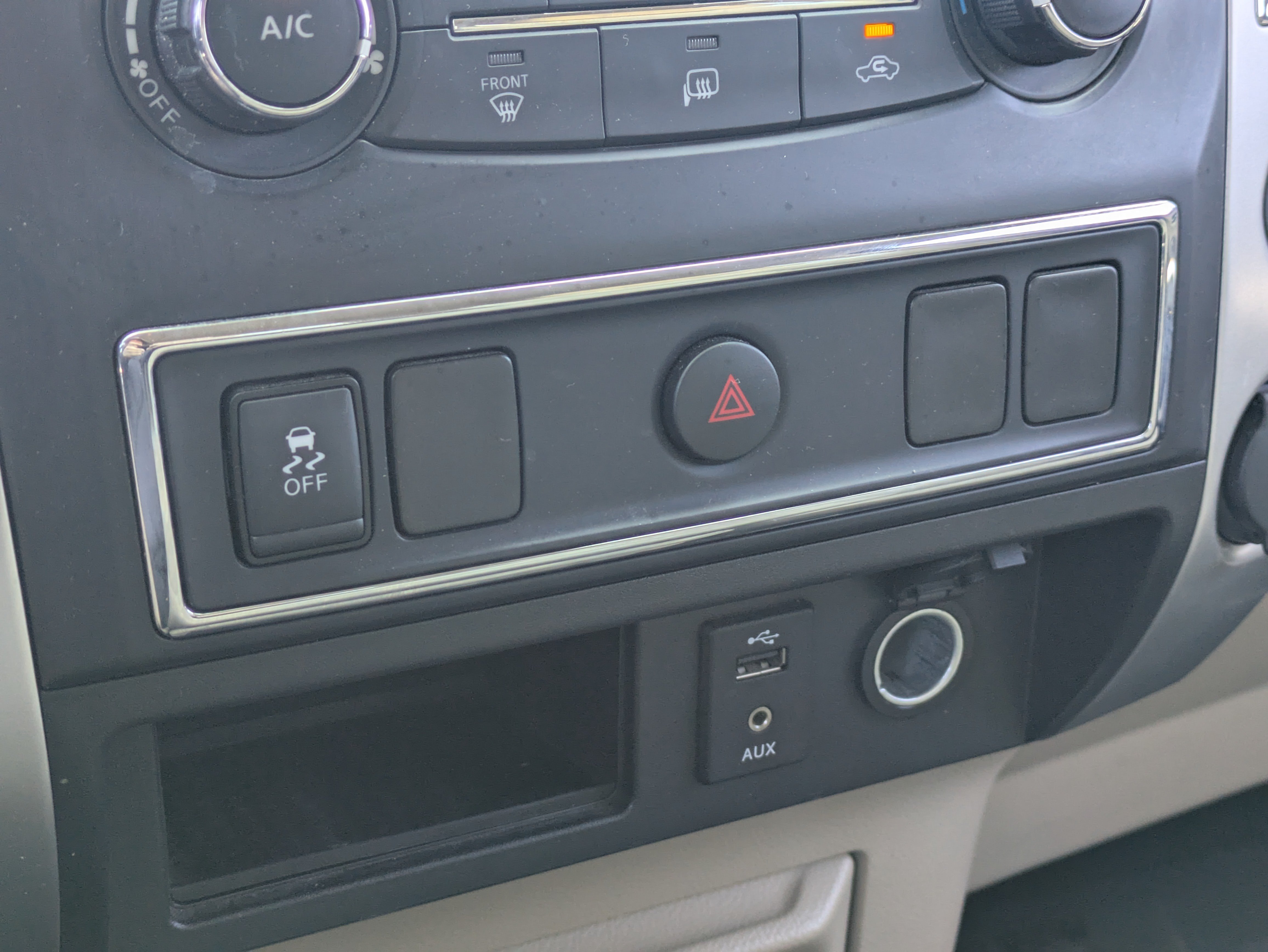 Used 2017 Nissan Titan SV RWD image 27