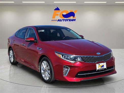 Used 2018 Kia Optima S w/ Panoramic Sunroof Package image 7