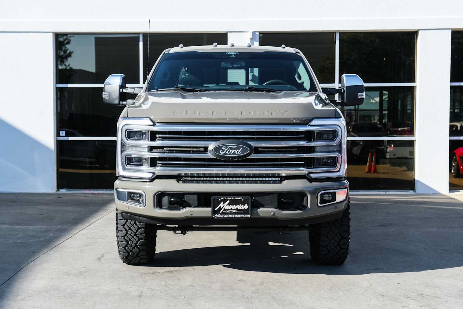 Used 2026 Ford F250 Platinum w/ Platinum Plus Package AWD/4WD image 2