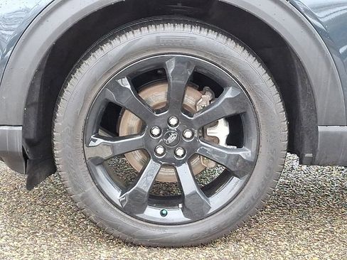 Used 2023 Ford Explorer ST-Line image 9