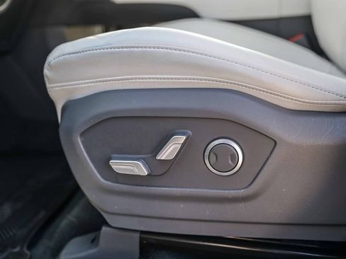 Used 2025 Hyundai Santa Fe SEL FWD image 21