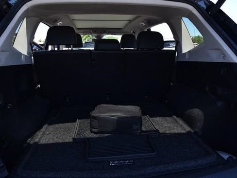 Certified 2024 Volkswagen Tiguan Wolfsburg Edition w/ Panoramic Sunroof Package AWD/4WD image 26