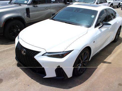 Used 2025 Lexus IS 350 F Sport RWD image 5