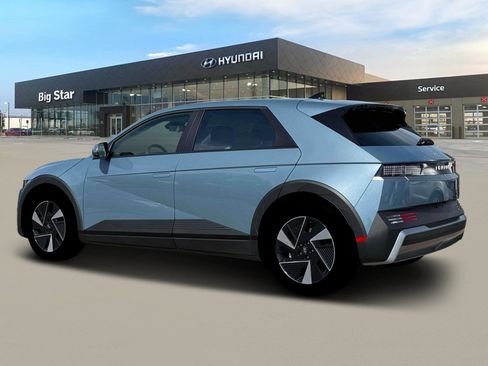 New 2026 Hyundai Ioniq 5 SE image 4