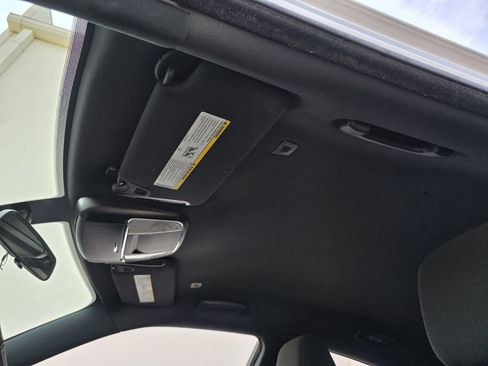 Used 2018 Dodge Charger SXT image 23