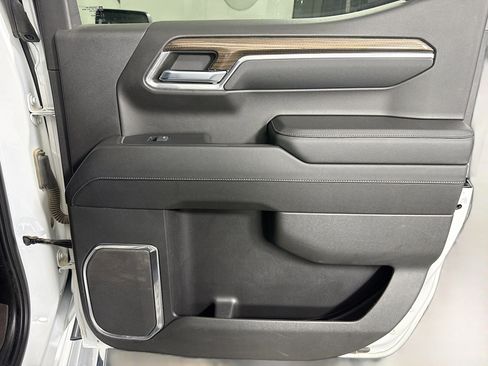 Used 2023 Chevrolet Silverado 1500 LT image 28