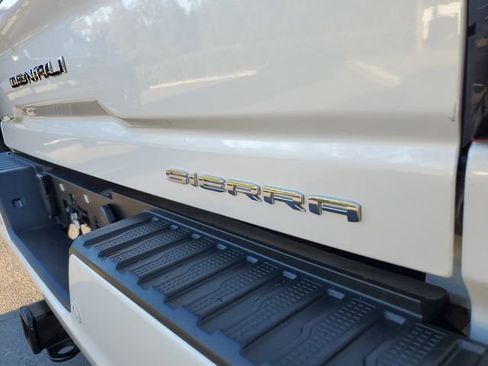 Used 2024 GMC Sierra 3500 Denali w/ Denali Reserve Package image 7