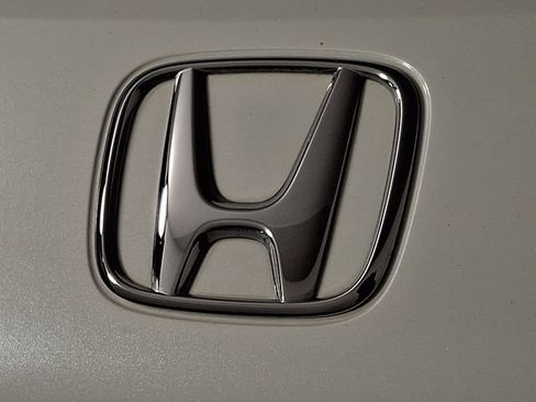 Used 2024 Honda HR-V LX image 31