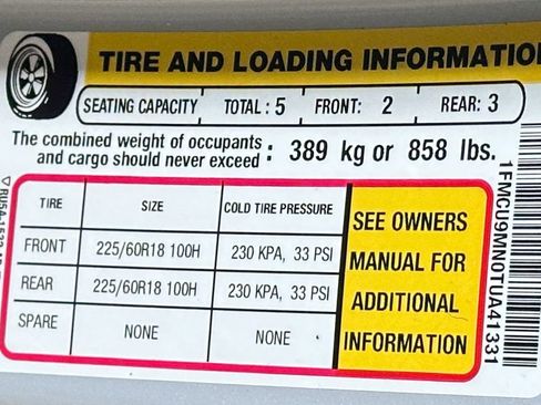 New 2026 Ford Escape ST-Line w/ Cold Weather Package AWD/4WD image 40