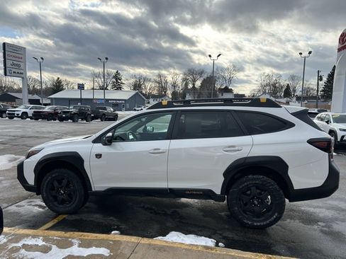 Used 2025 Subaru Outback Wilderness image 8