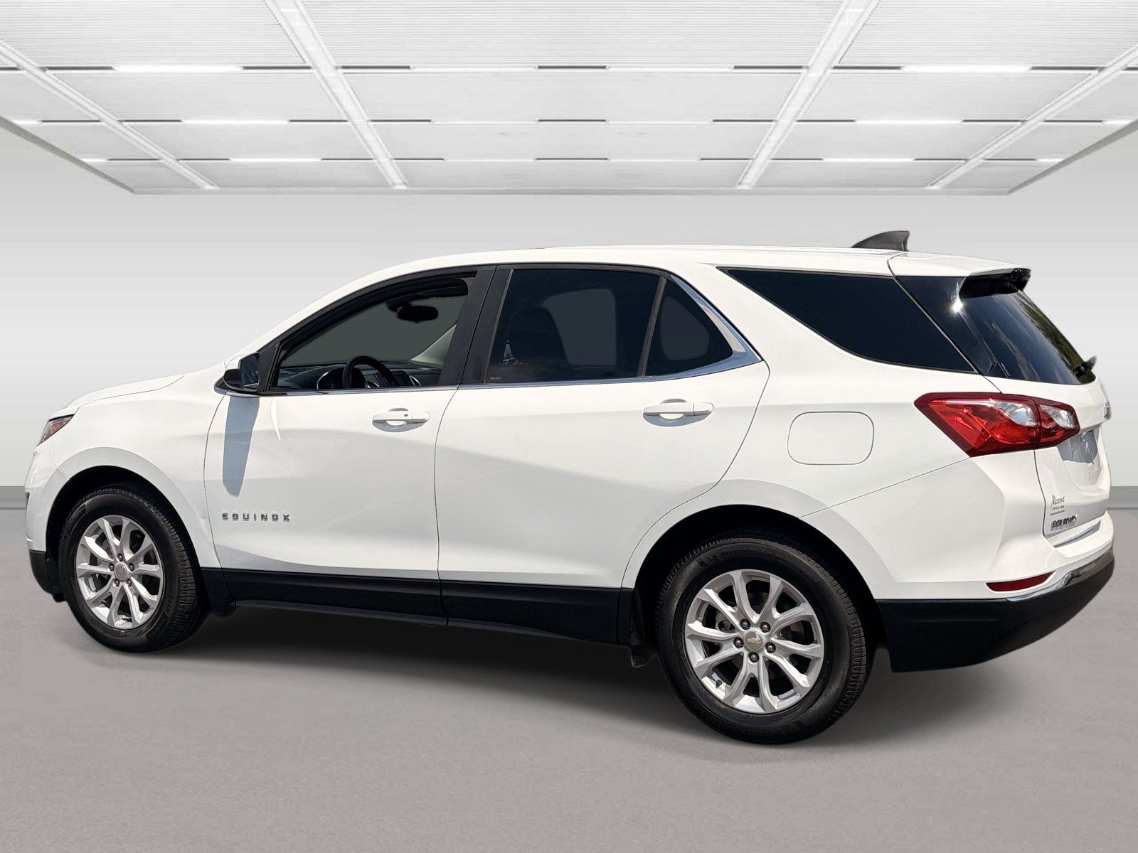 Used 2021 Chevrolet Equinox LT FWD image 2