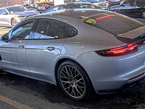 Used 2018 Porsche Panamera 4S image 4