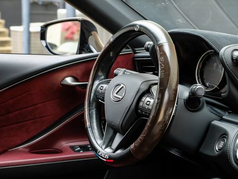 Used 2018 Lexus LC 500 Coupe w/ Sport Package RWD image 13