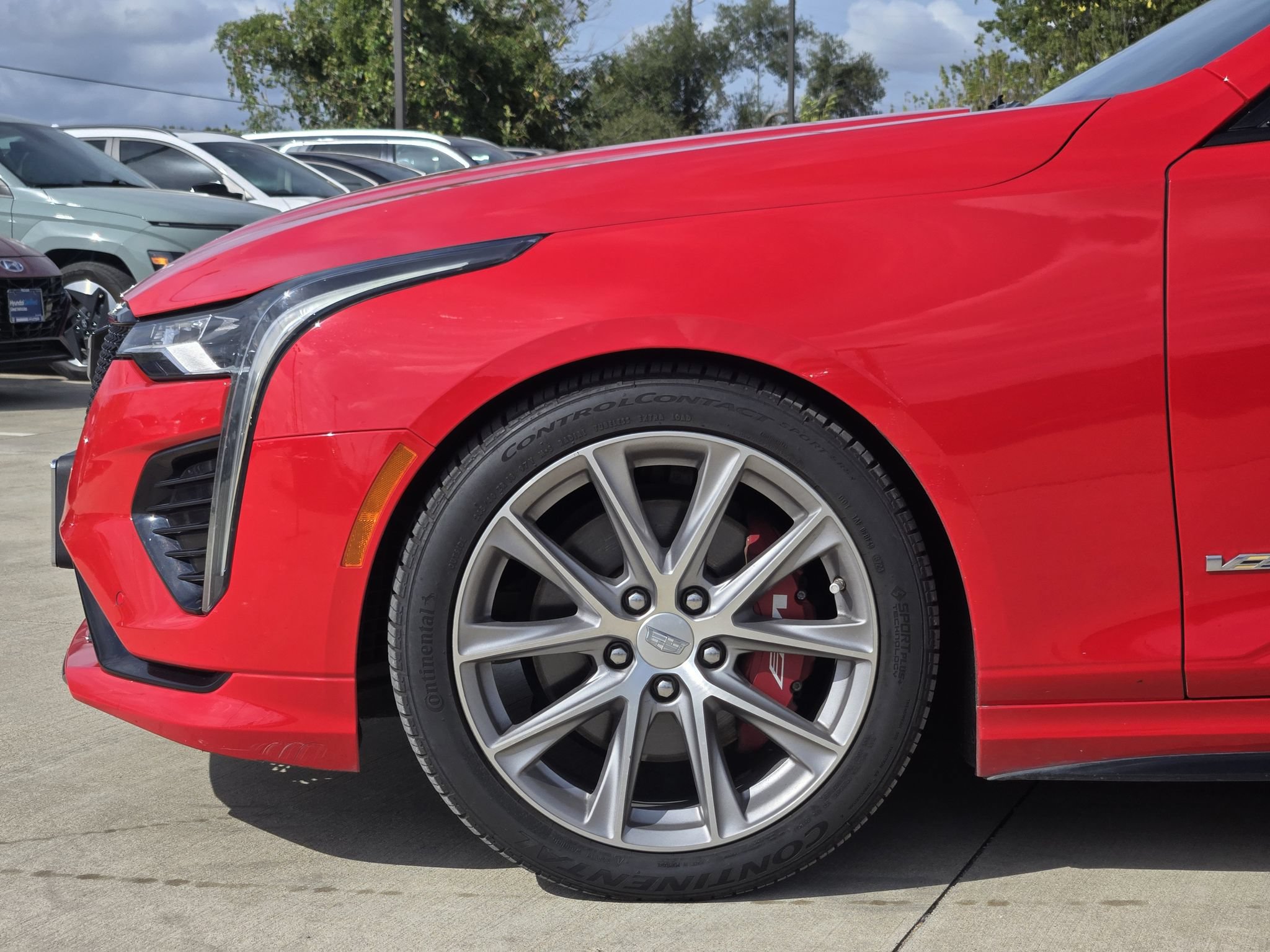 Used 2021 Cadillac CT4 V w/ Technology Package RWD image 9