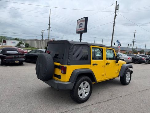 Used 2009 Jeep Wrangler Unlimited X RWD image 4