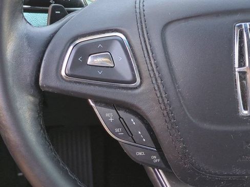 Used 2020 Lincoln MKZ FWD image 22