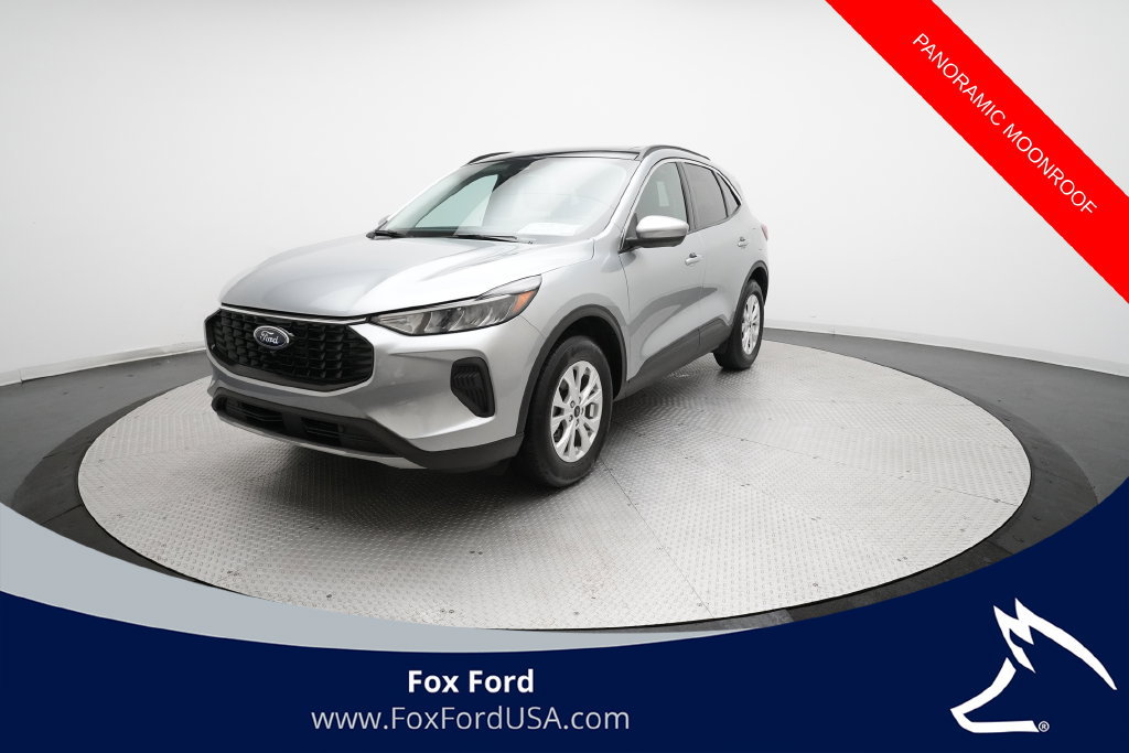 Used 2024 Ford Escape Active w/ Tech Pack #2 AWD/4WD image 1