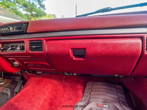 Used 1995 Ford Bronco XLT image 41