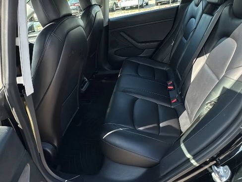Used 2021 Tesla Model 3 Standard Range Plus RWD image 10