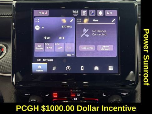 Used 2025 Jeep Grand Cherokee Altitude image 6