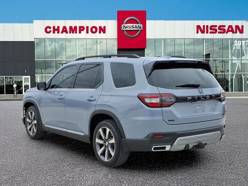 Used 2025 Honda Pilot Elite image 5