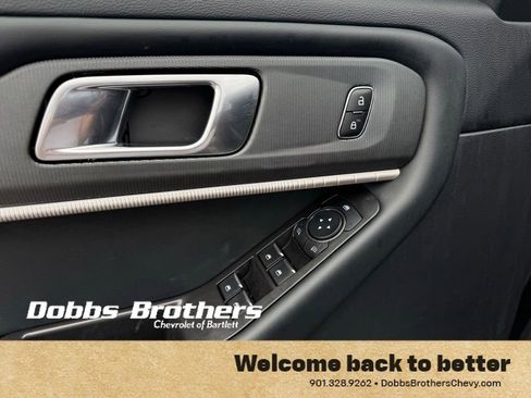 Used 2025 Ford Explorer ST-Line w/ ST-Line Street Pack AWD/4WD image 13