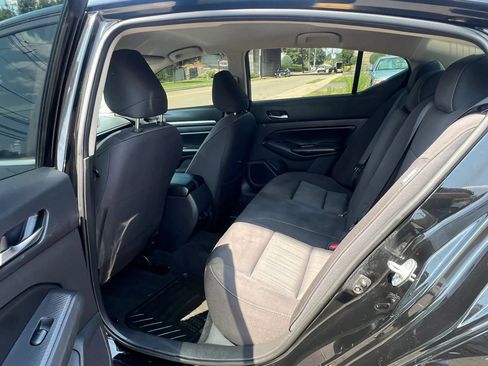 Used 2022 Nissan Altima 2.5 SV FWD image 27