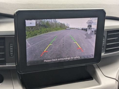 Used 2024 Ford Explorer XLT w/ Equipment Group 202A AWD/4WD image 12