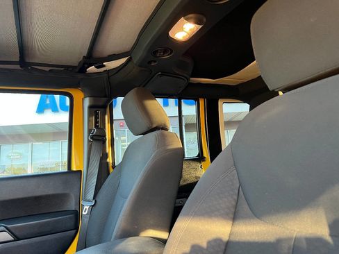 Used 2015 Jeep Wrangler Unlimited Sport w/ Quick Order Package 24S image 17