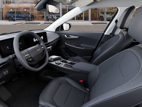 New 2025 Kia EV6 Light w/ Light LR Technology Package image 19