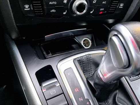 Used 2014 Audi A4 Premium w/ Lighting Package image 30