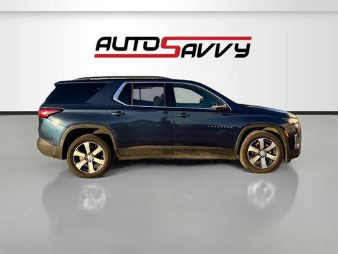 Used 2023 Chevrolet Traverse LT w/ LT Premium Package image 8